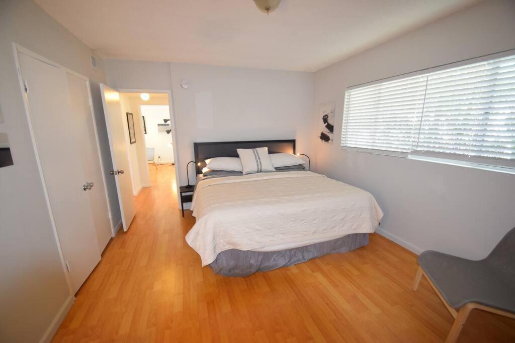 Apartamento Hollywood Business
