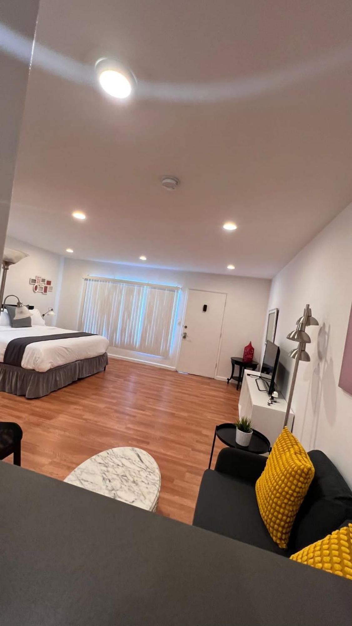 Hollywood Business Apartamento